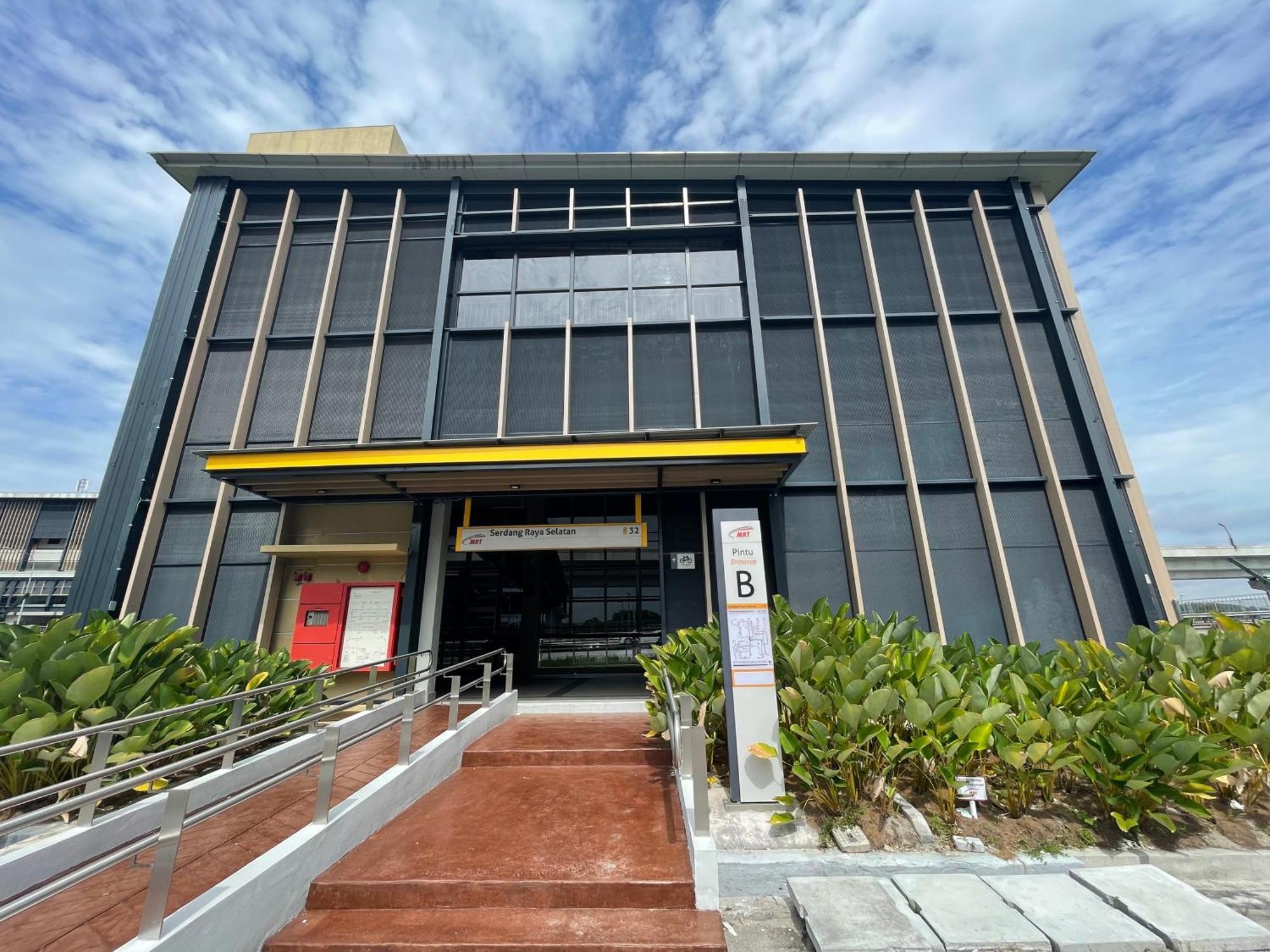 Qaiser Executive Stay East Lake Residence Kampong Bohol エクステリア 写真