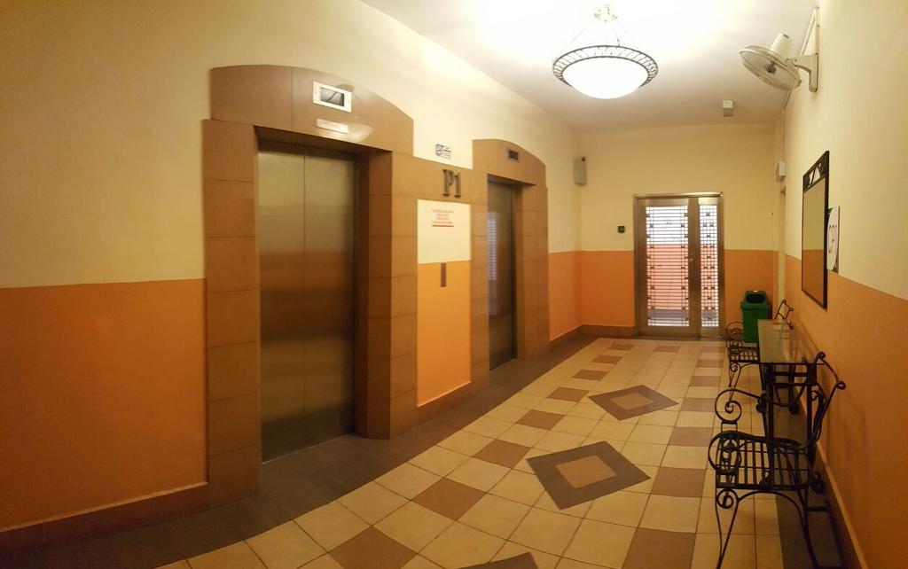 Qaiser Executive Stay East Lake Residence Kampong Bohol エクステリア 写真