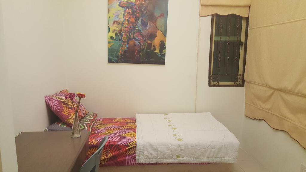 Qaiser Executive Stay East Lake Residence Kampong Bohol エクステリア 写真