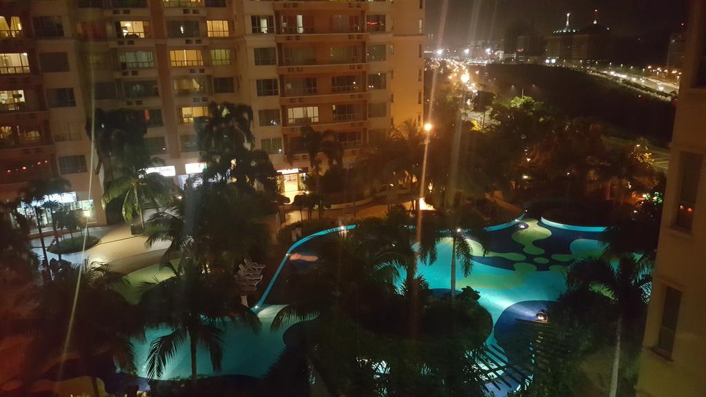 Qaiser Executive Stay East Lake Residence Kampong Bohol エクステリア 写真
